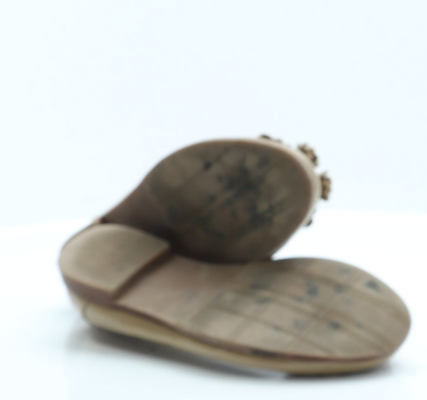 F&F Womens Beige Vinyl Slip On Flat UK 5 38