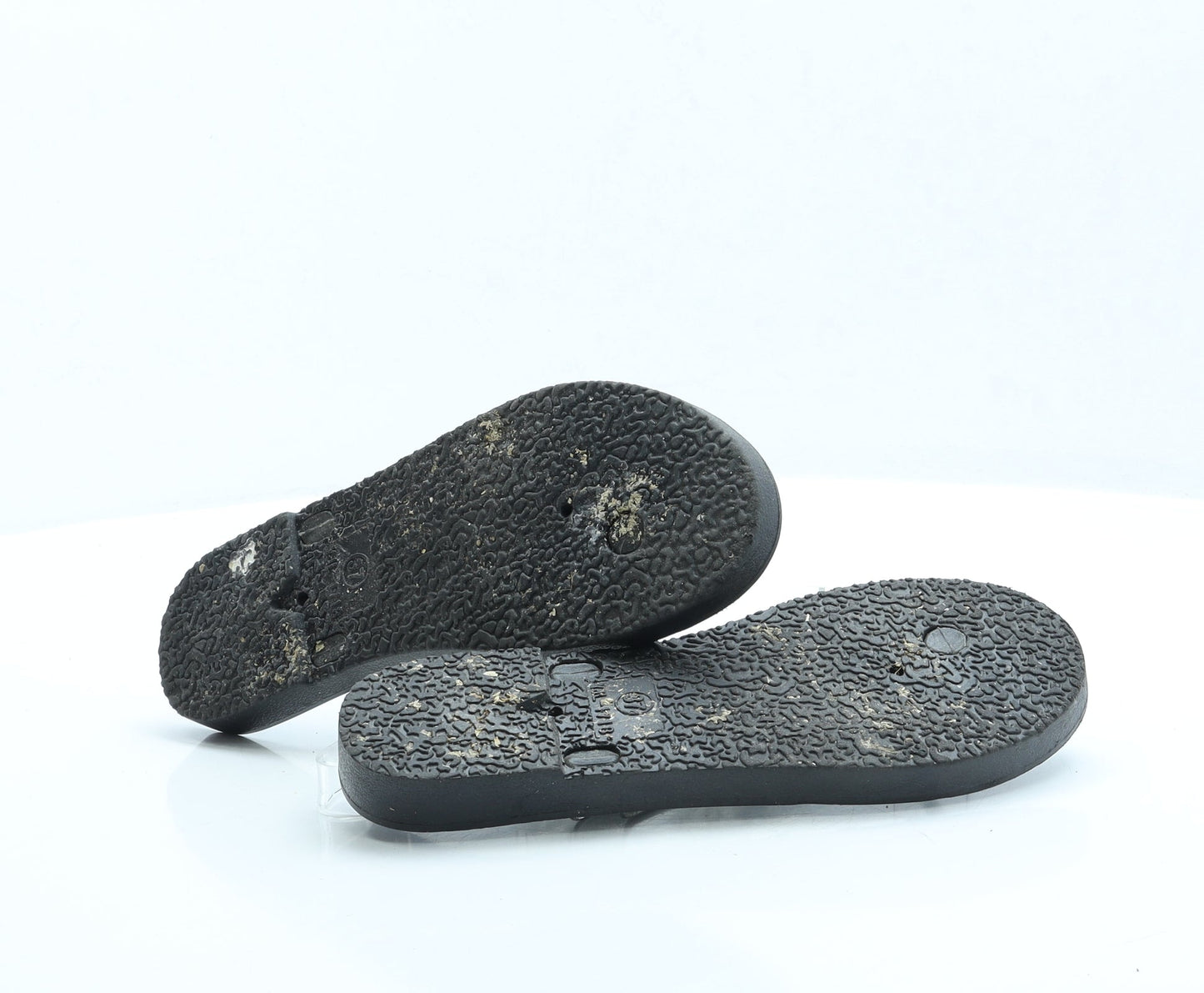 Preworn Womens Black Rubber Thong Sandal UK 4 EUR 37