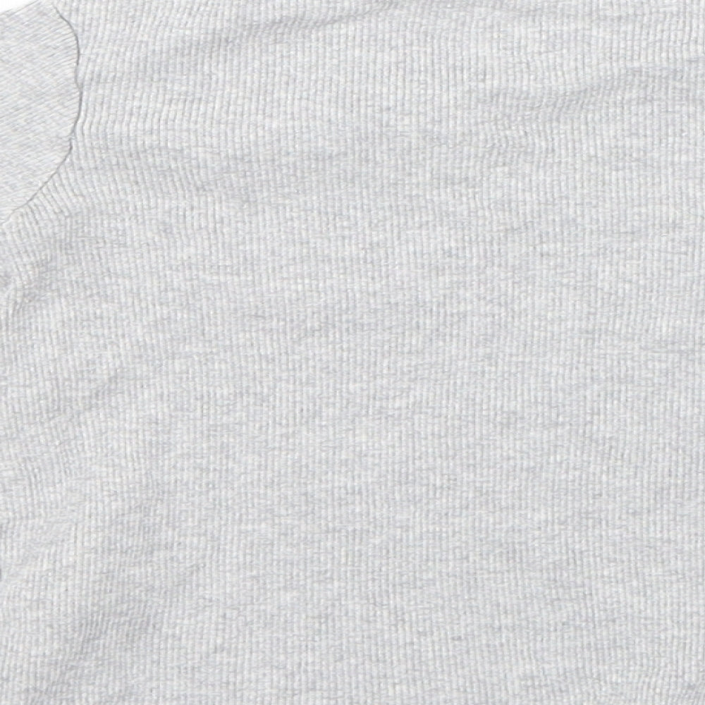 Brand and care label for F&F girls’ grey basic t-shirt, size 18-24, months