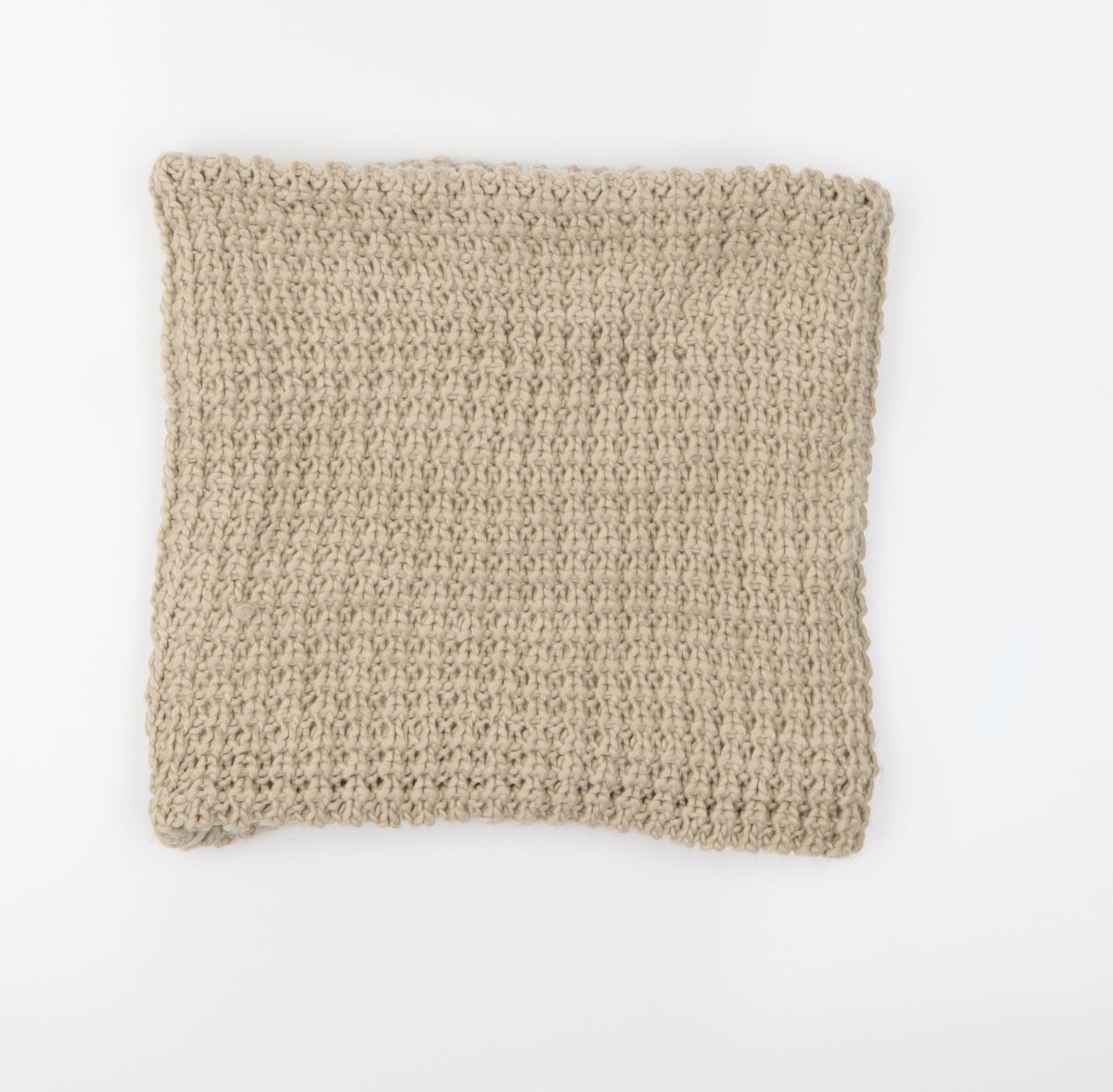 Preworn Womens Beige Knit Scarf