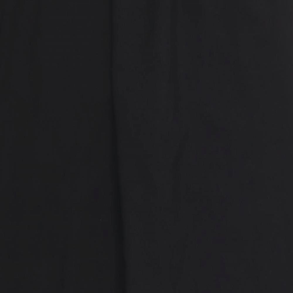 Brand and care label for Bonmarché women’s black trousers, size UK 18, 25-inch leg