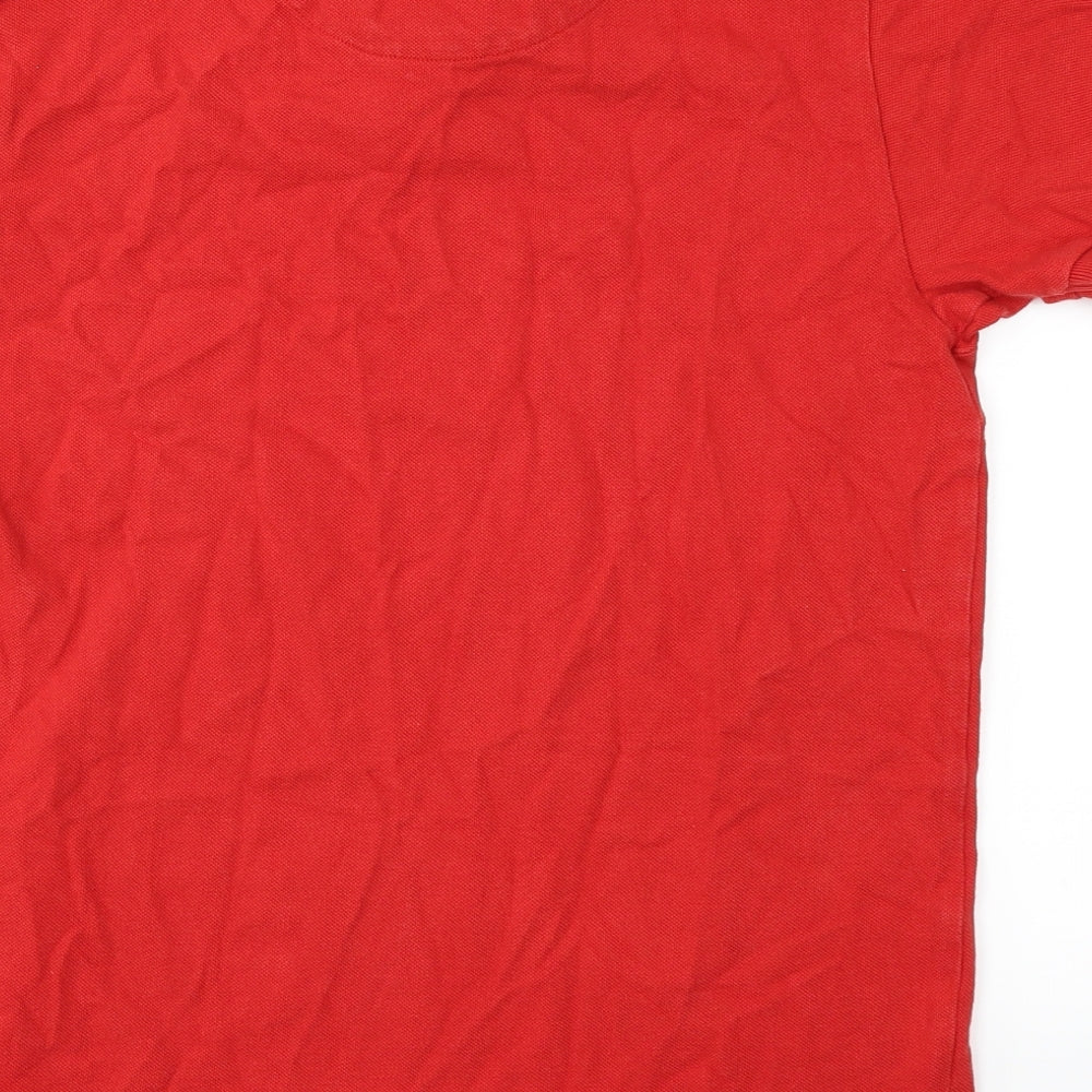 Brand and care label for british sailmakers men’s red polo, size S