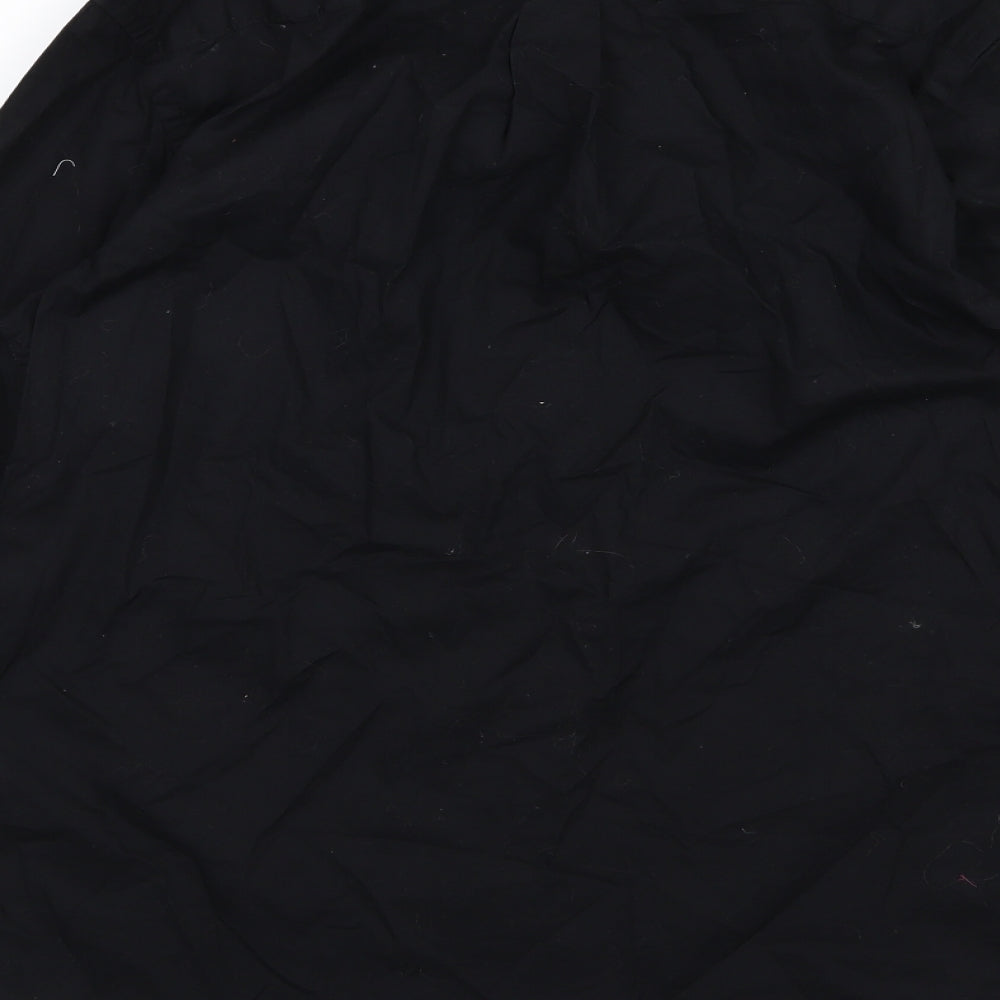 Brand and care label for Old Navy men’s black woven button-up, size S