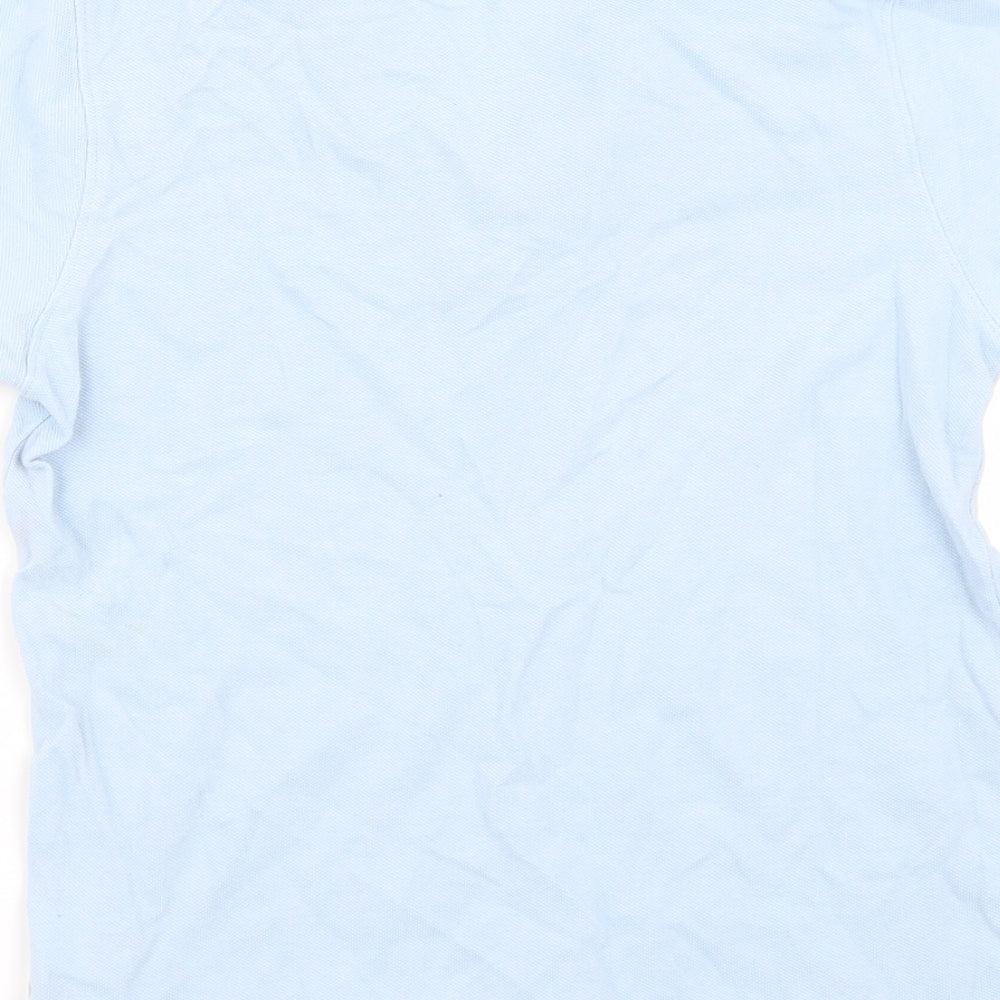 Brand and care label for Gap boys’ blue basic polo, size M