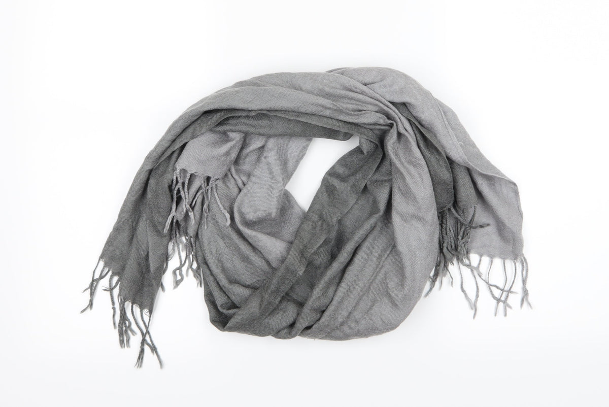 Front view of Preworn women’s grey scarf