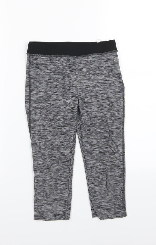 Additional front view of H&M girls’ grey compression shorts, size 8-9, years