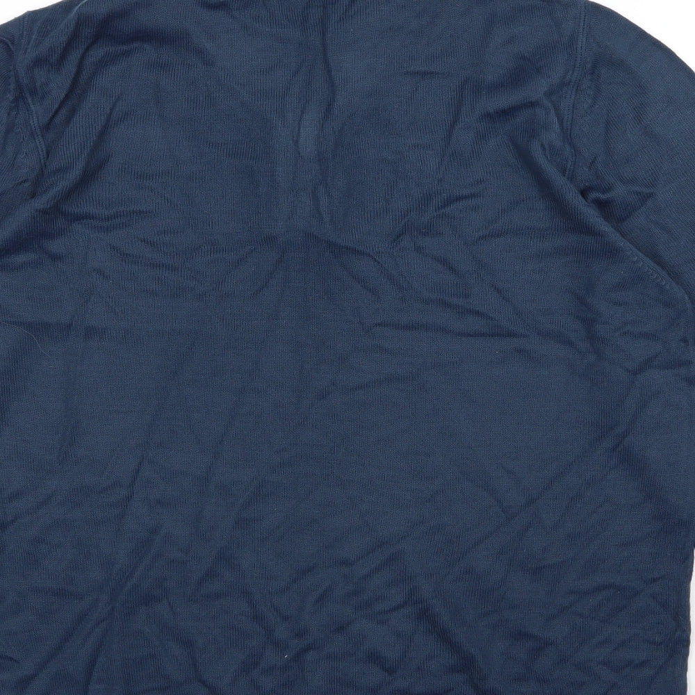 Brand and care label for F&F men’s blue knit jumper, size M