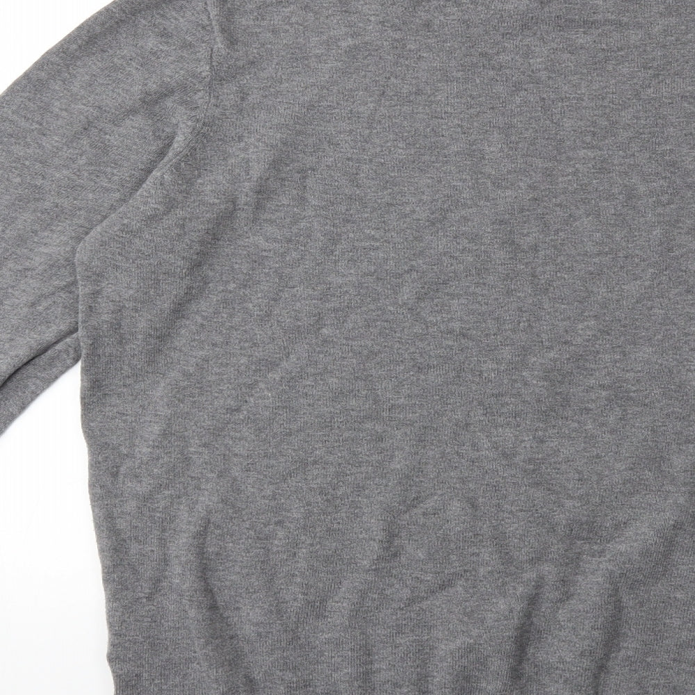 Brand and care label for New Look men’s grey knit jumper, size L