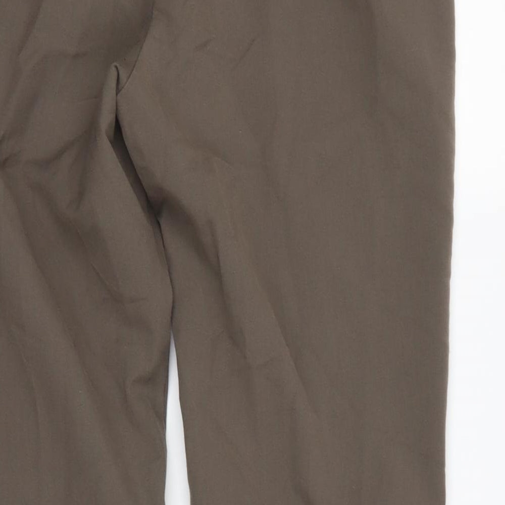 Brand and care label for Bonmarché women’s green dress pants trousers, size UK 14, 25-inch leg