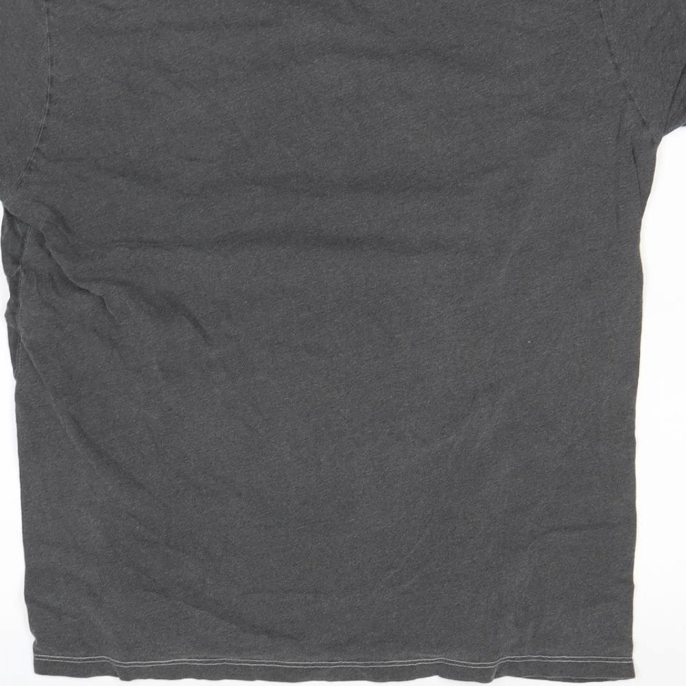 Brand and care label for Alternative men’s grey t-shirt, size L