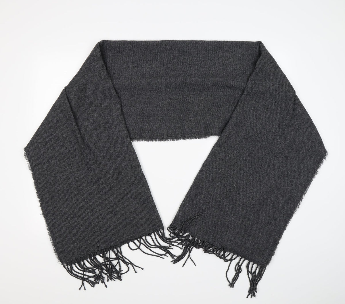 Front view of Preworn women’s grey knit scarf