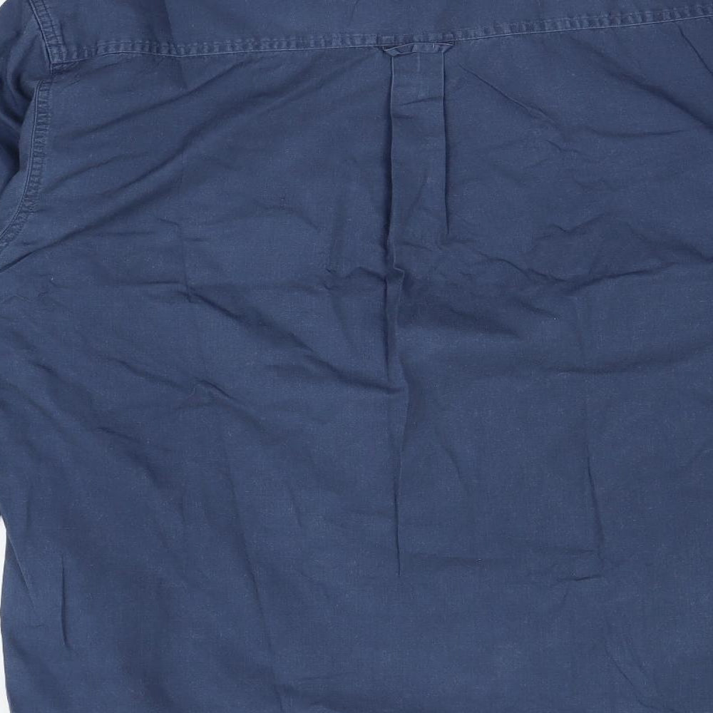 Brand and care label for Preworn men’s blue dress shirt, size M