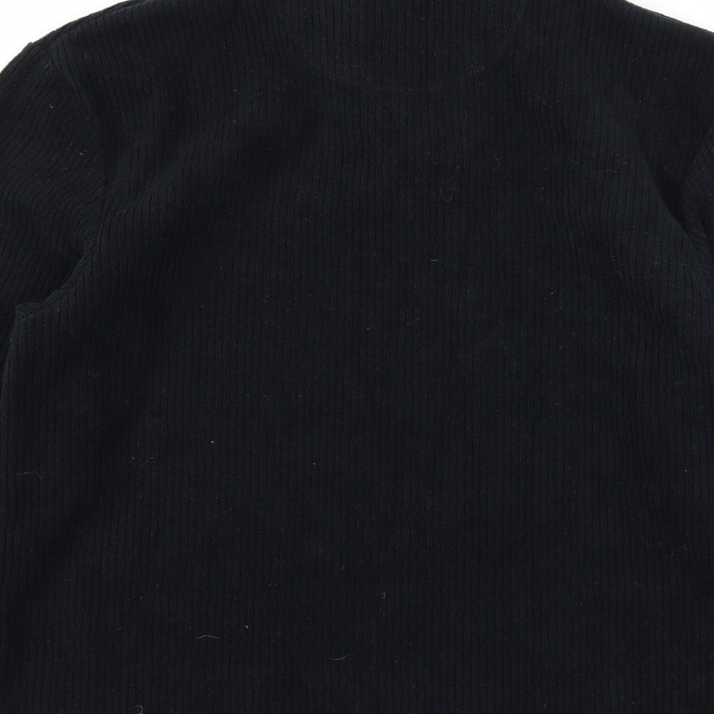 Brand and care label for Trader men’s black fleece pullover sweatshirt, size S