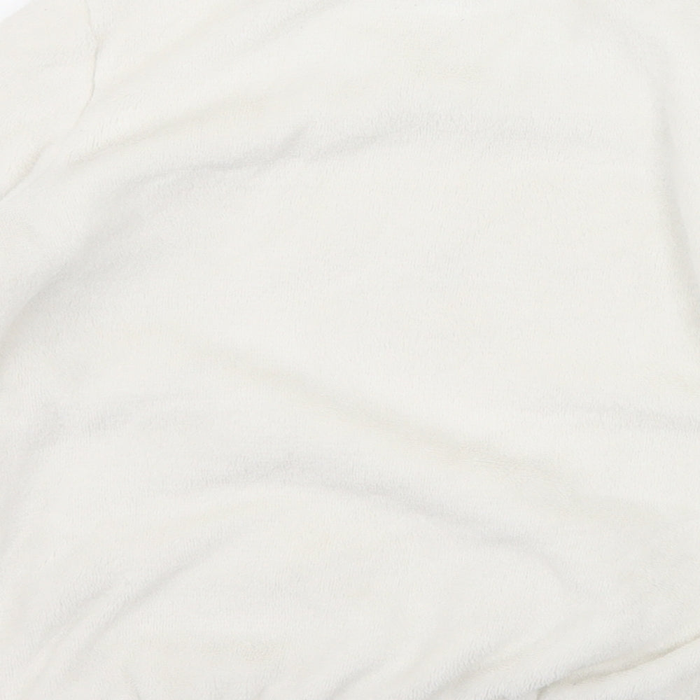 Brand and care label for E-vie girls’ white geometric microfibre top pyjama set, size 5-6, years - love heart