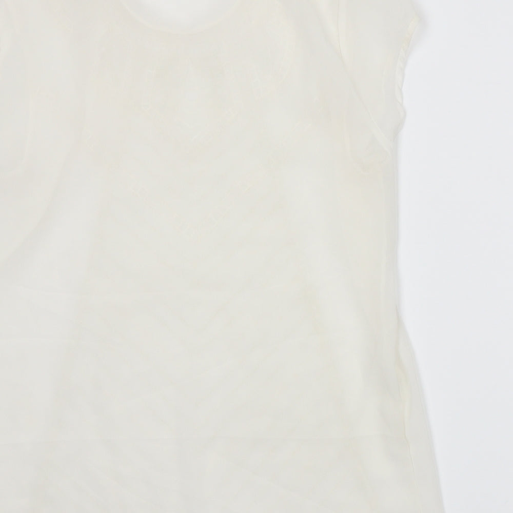Brand and care label for En Garde women’s white basic t-shirt, size M