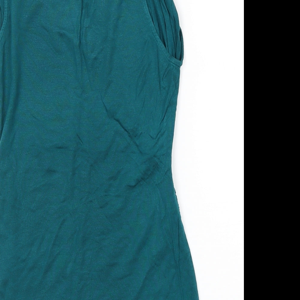 Brand and care label for Ann Taylor women’s green basic t-shirt, size XS