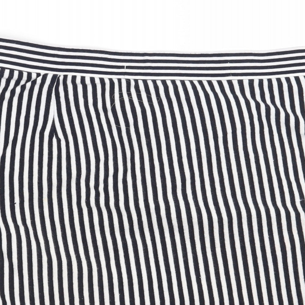 Brand and care label for Stradivarius women’s blue striped mini skirt, size L