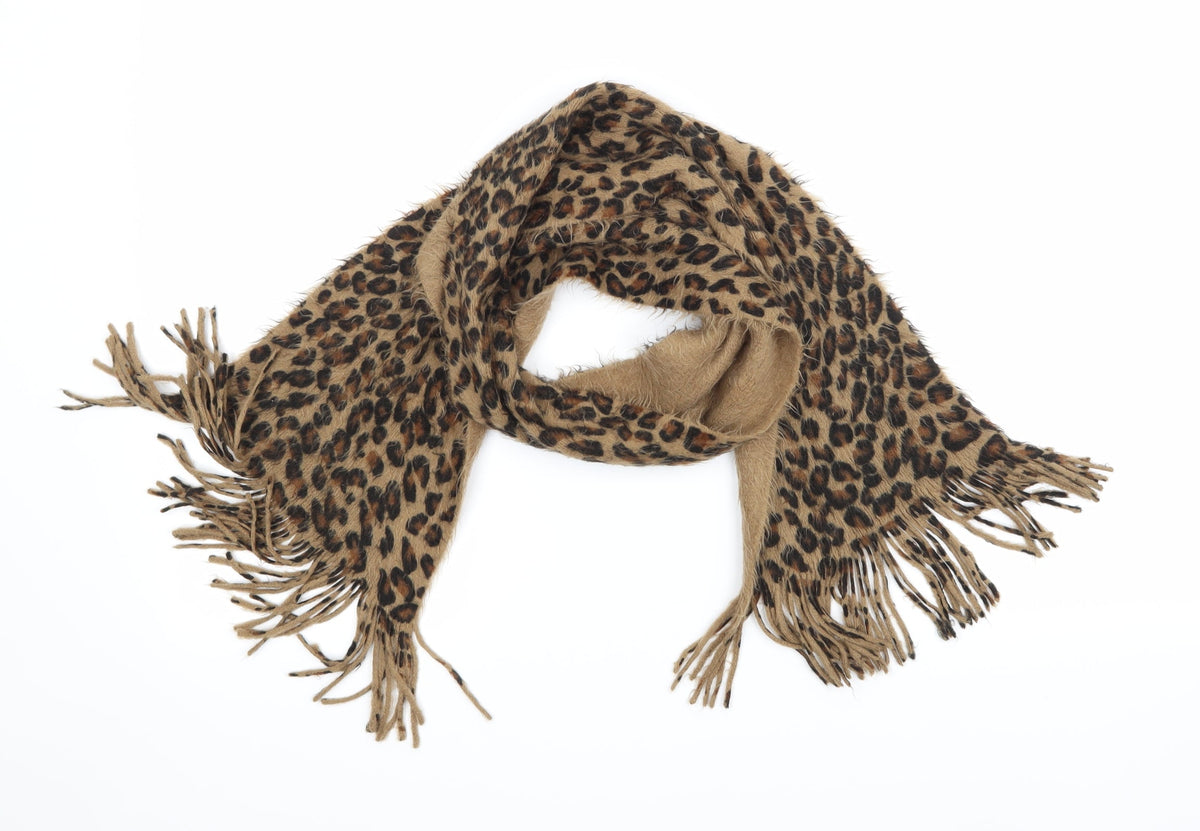 Front view of Preworn women’s beige knit scarf