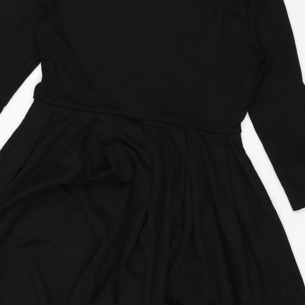 Brand and care label for H&M women’s black fit & flare, size M