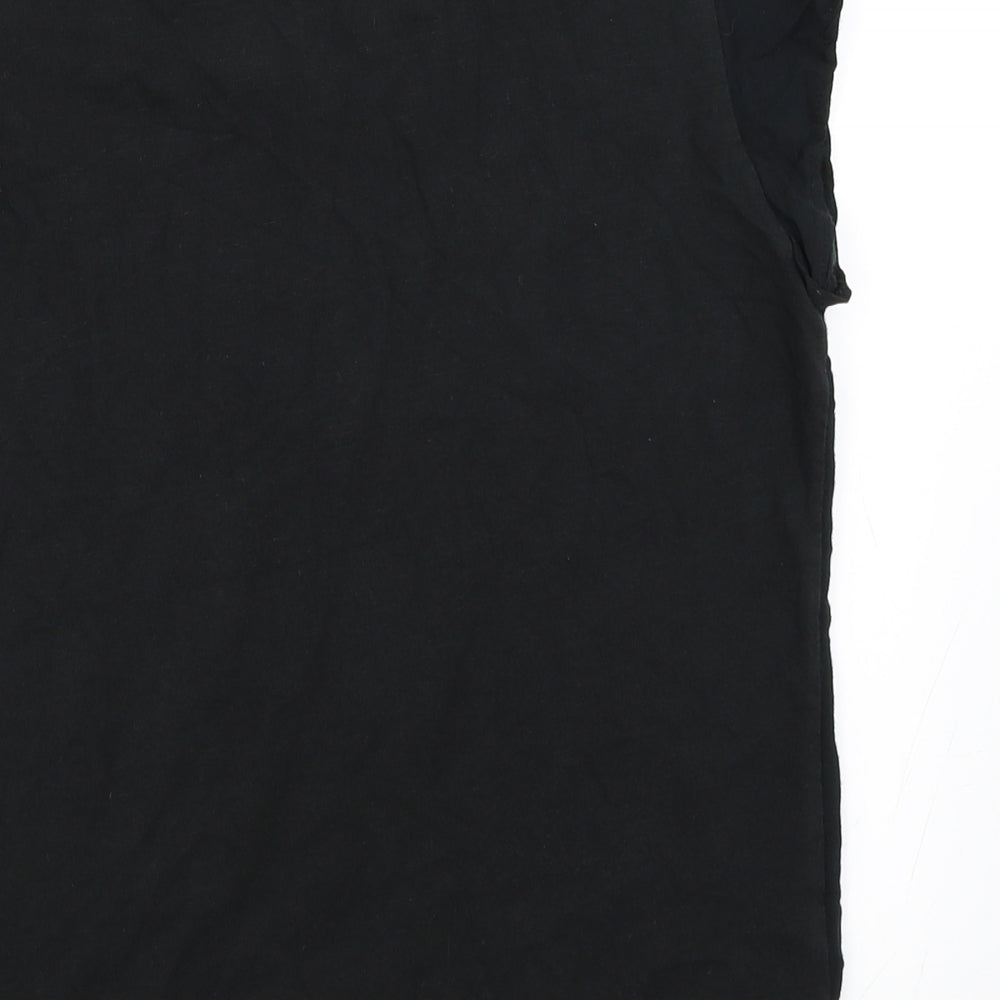 Brand and care label for Spirit women’s black basic t-shirt, size S