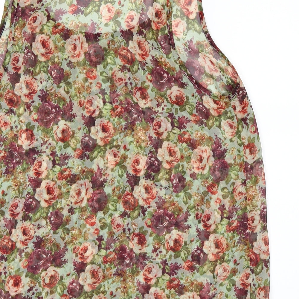 Brand and care label for Topshop women’s green floral basic t-shirt, size UK 6