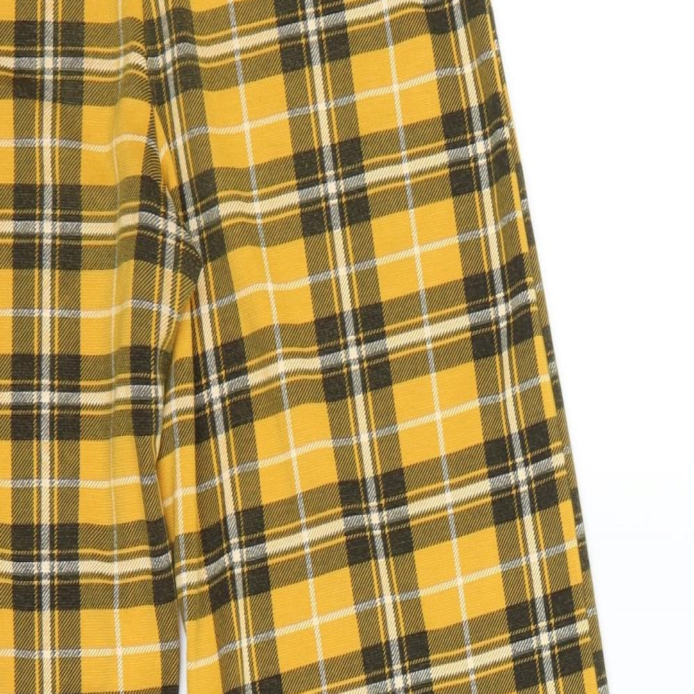 Brand and care label for New Look women’s white check capri trousers, size UK 8, 25-inch leg