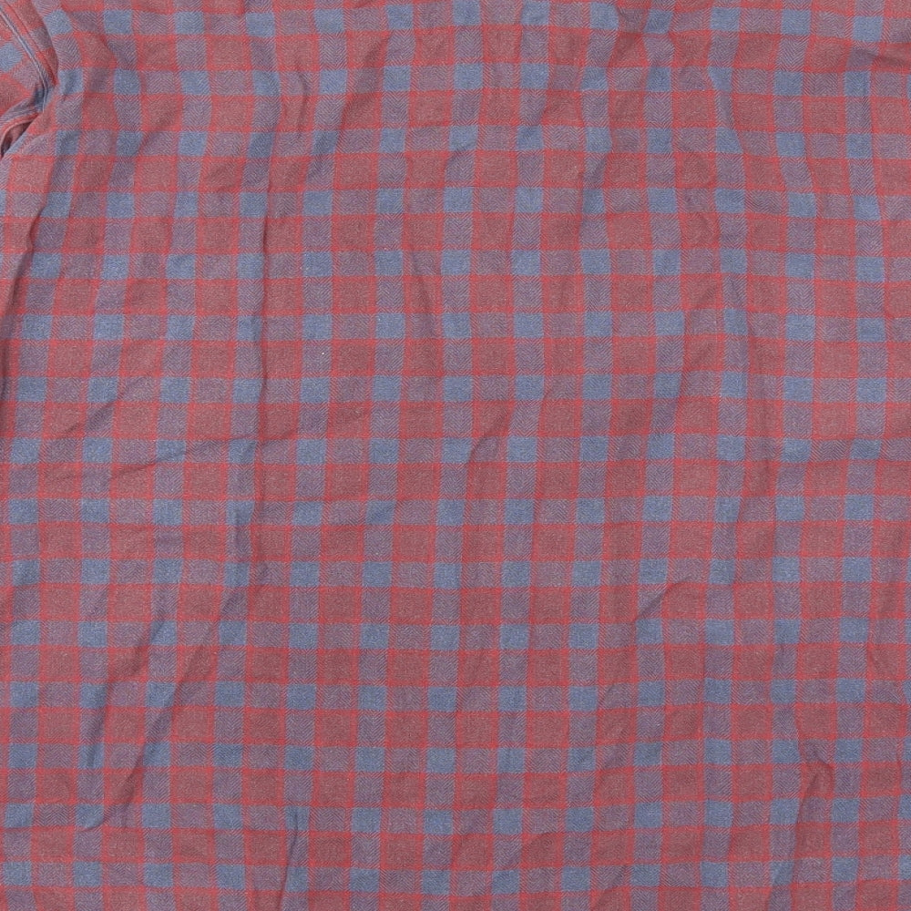 Brand and care label for Signum men’s red check button-up, size M