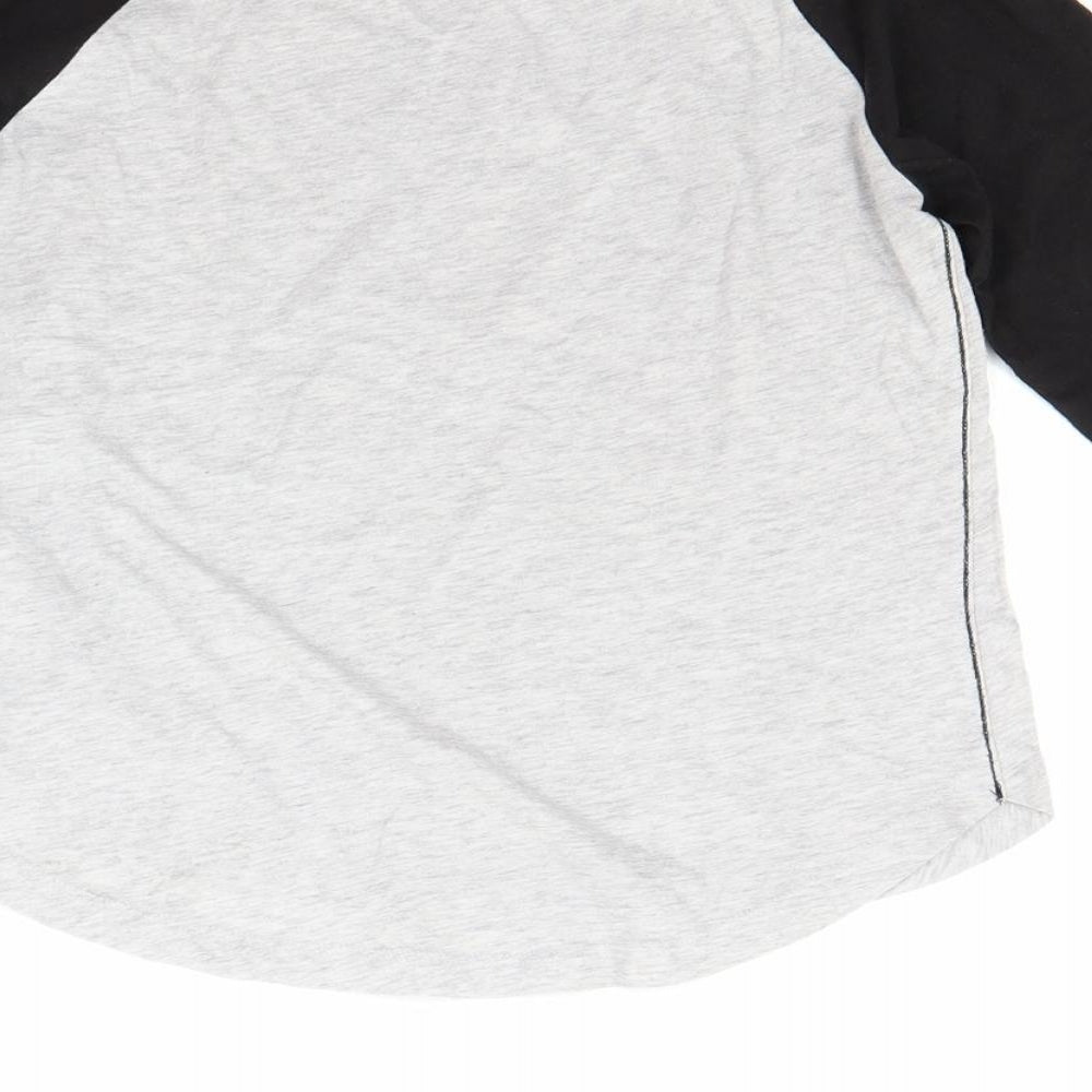 Brand and care label for H&M boys’ grey basic dress shirt, size 9-10, years