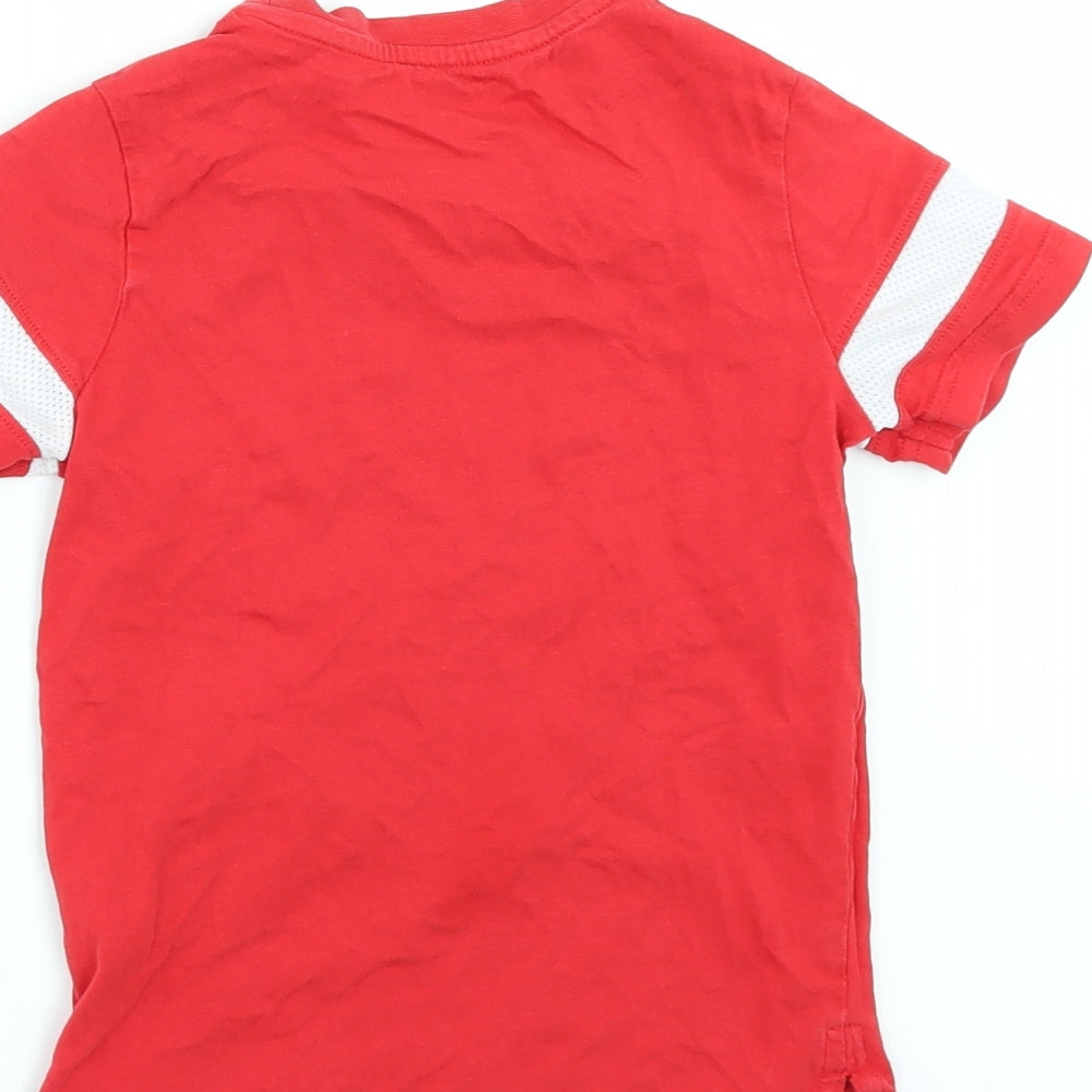 Nutmeg Boys Red Basic T-Shirt Size 5-6 Years