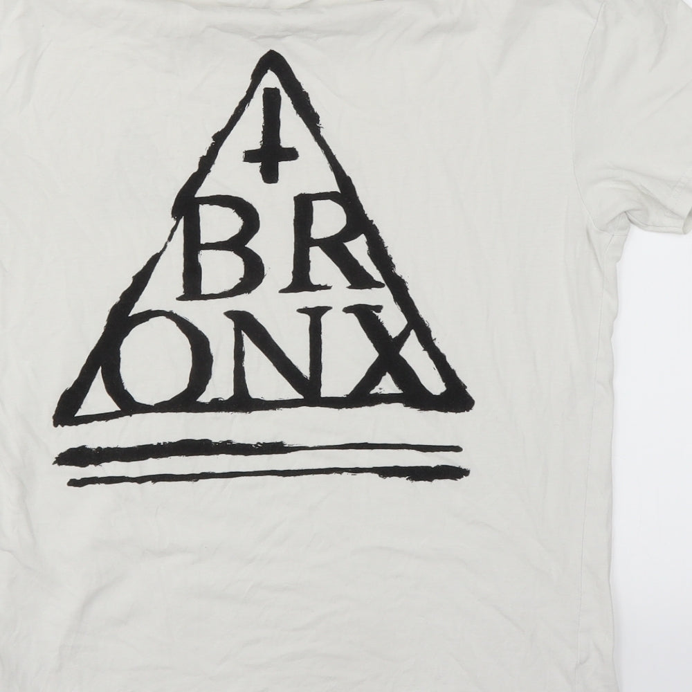 Brand and care label for Topman men’s white t-shirt, size XS