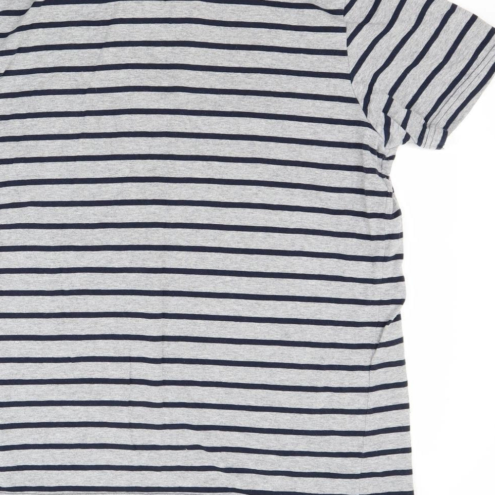 Brand and care label for Cedarwood State men’s grey striped polo, size M