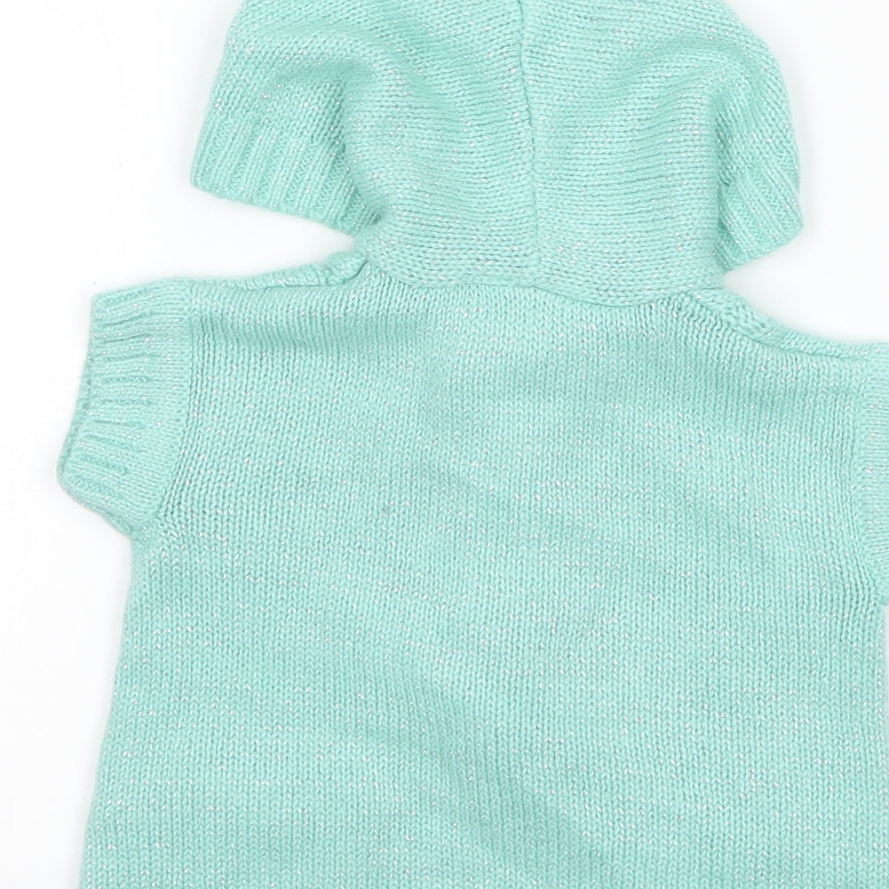 Brand and care label for Little Lass girls’ green jacket, size 3-6, months