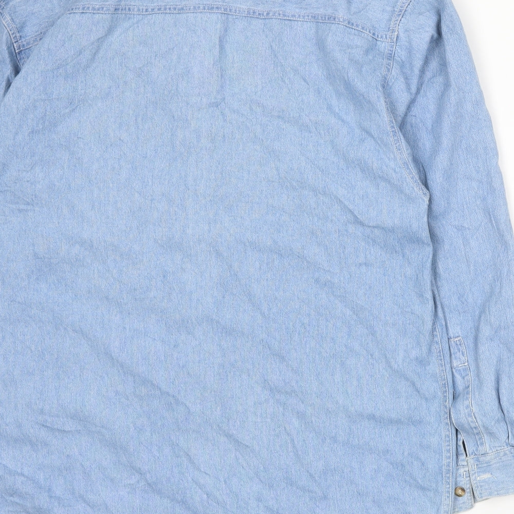 Brand and care label for Zantos men’s blue button-up, size M