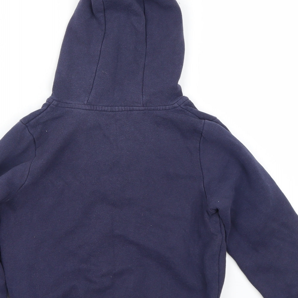 Brand and care label for Carter boys’ blue henley hoodie, size 7, years
