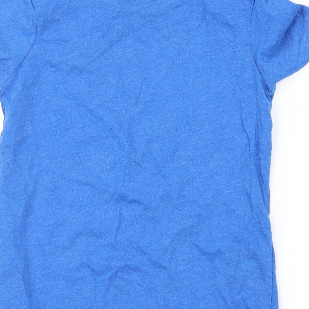 Brand and care label for Primark boys’ blue basic t-shirt, size 9-10, years