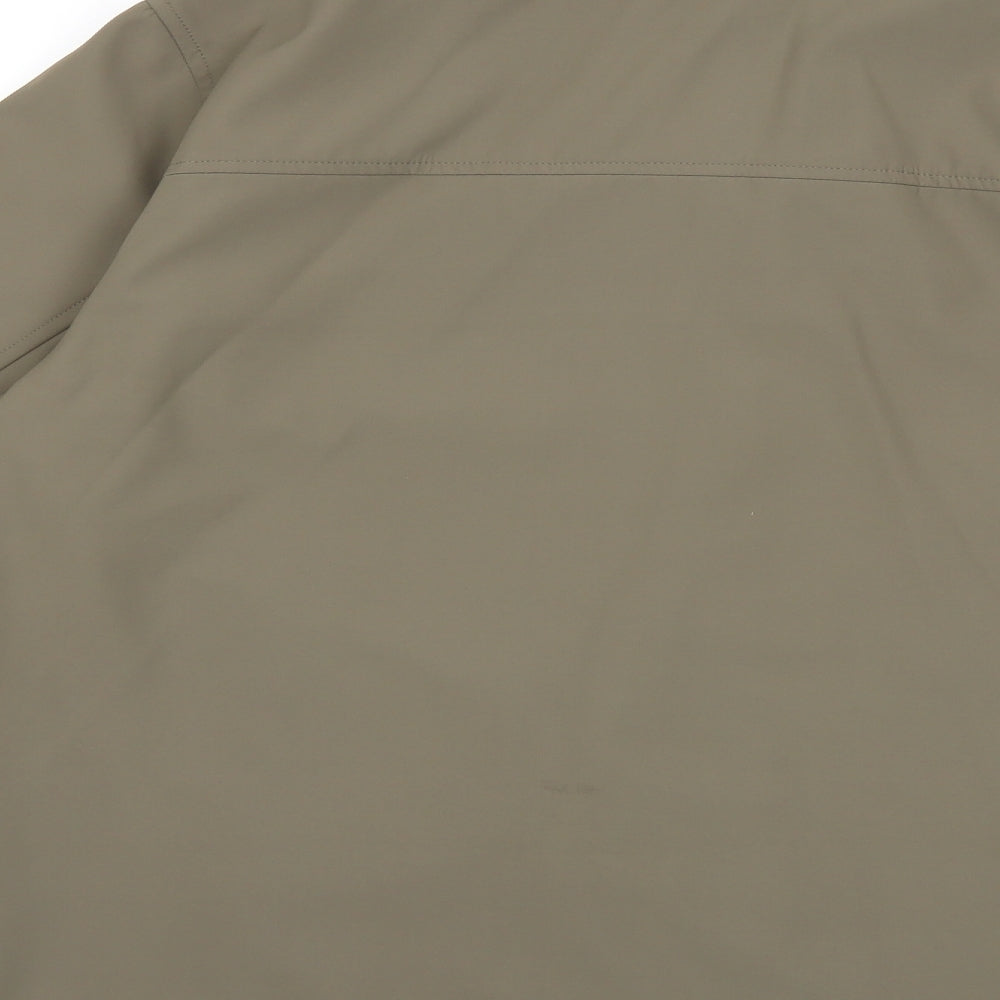 Brand and care label for Aldon men’s green jacket, size M