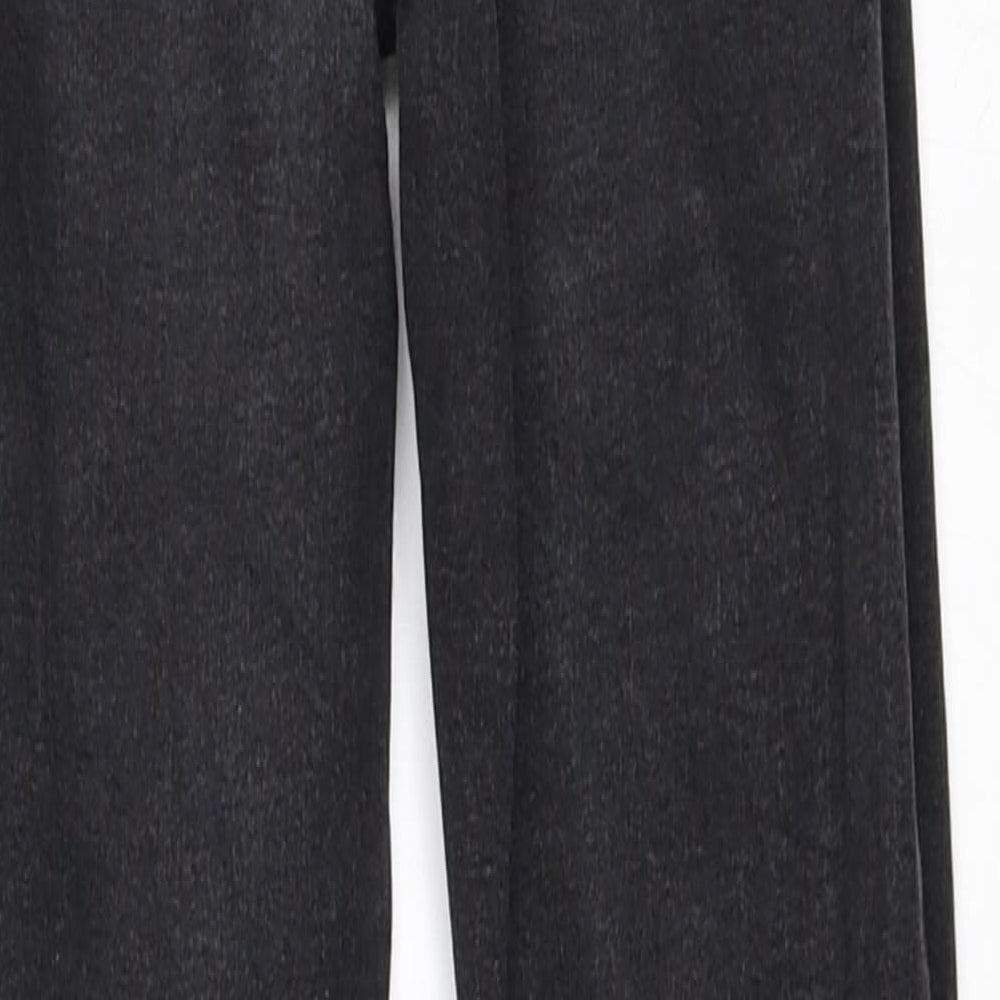 Brand and care label for Primark women’s black denim skinny jeans, size UK 32, 26-inch leg