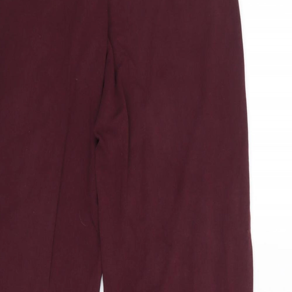 Brand and care label for Jockey women’s purple capri trousers, size M, 31-inch leg