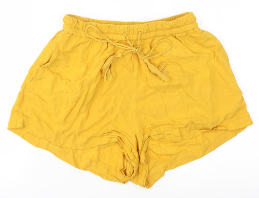 Additional front view of H&M women’s yellow hot pants shorts, size UK 36