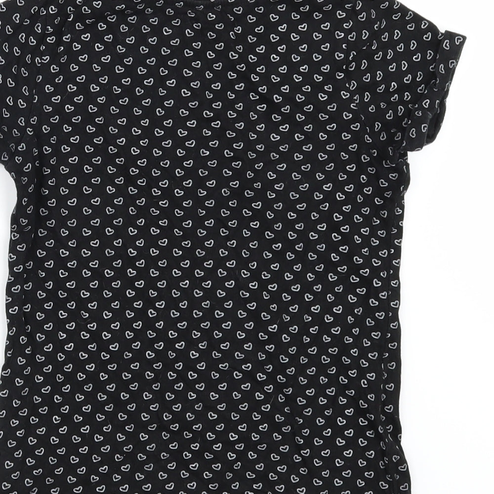 Brand and care label for Young Dimension girls’ black geometric basic t-shirt, size 8-9, years