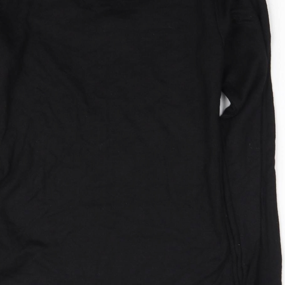 Brand and care label for Avenue girls’ black basic t-shirt, size 12-13, years