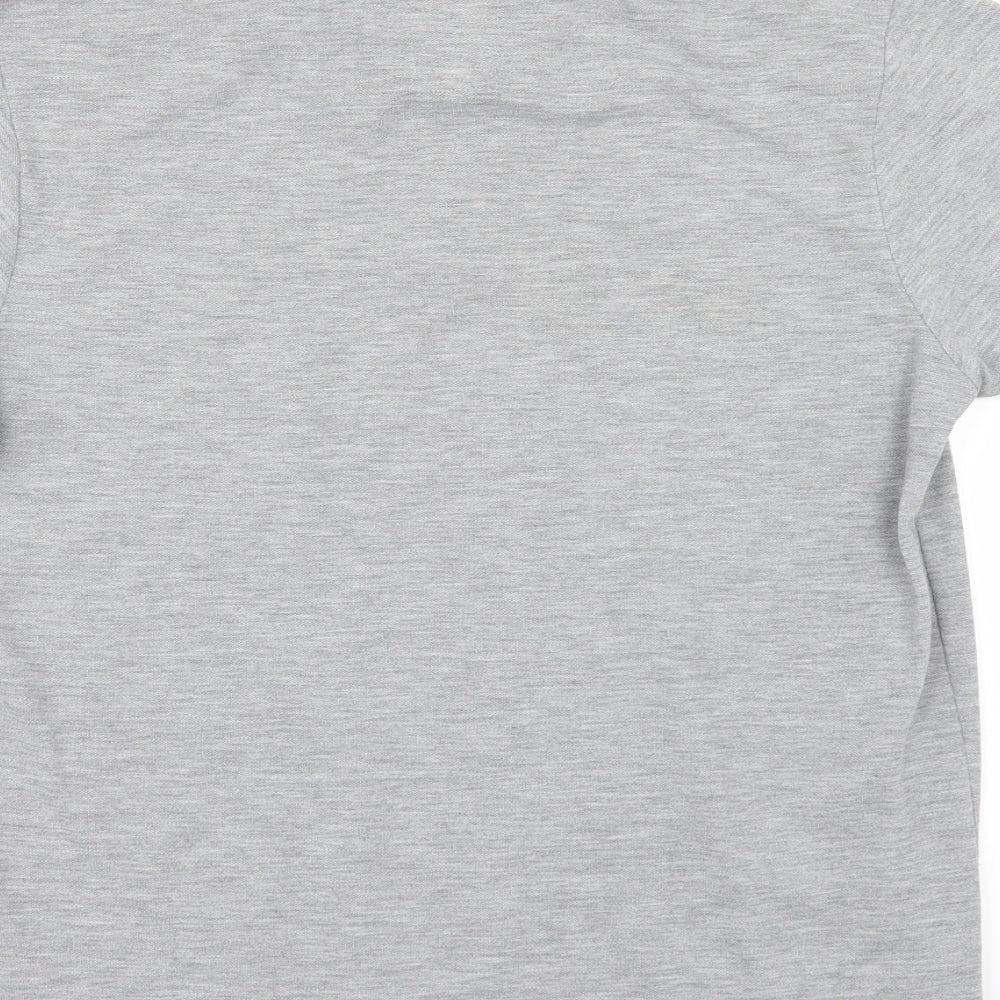 Brand and care label for Le Breve men’s grey polo, size M