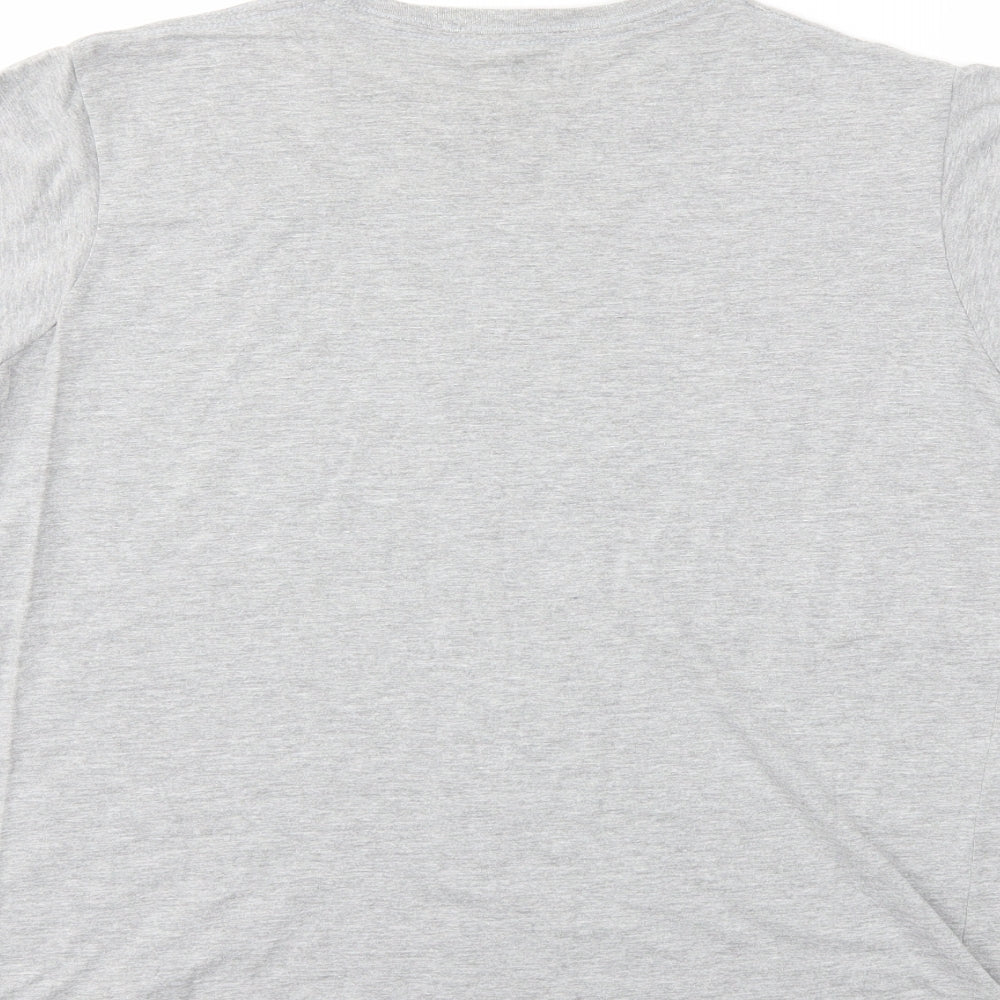 Brand and care label for BRAVAD women’s grey basic t-shirt, size XL