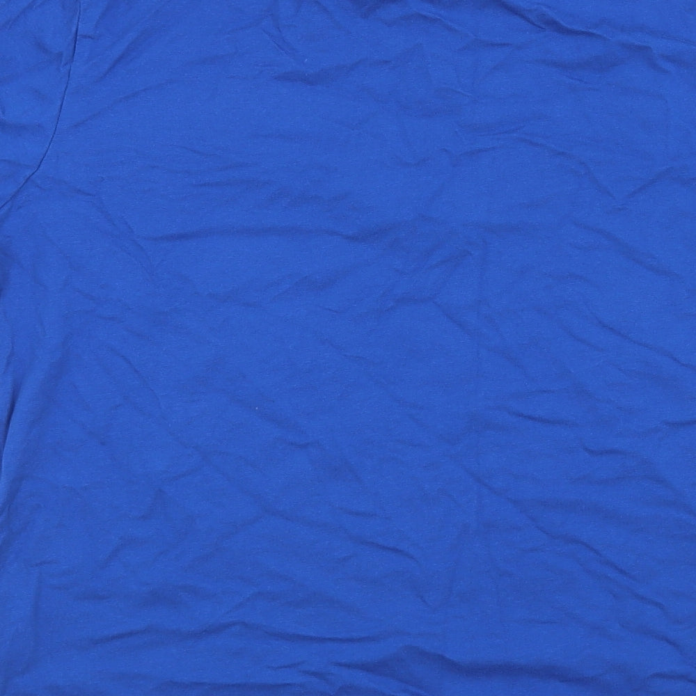 Brand and care label for Atlas for Men men’s blue polo, size M