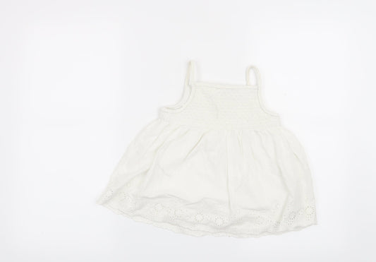 Marks and Spencer Girls White Basic T-Shirt Size 5-6 Years