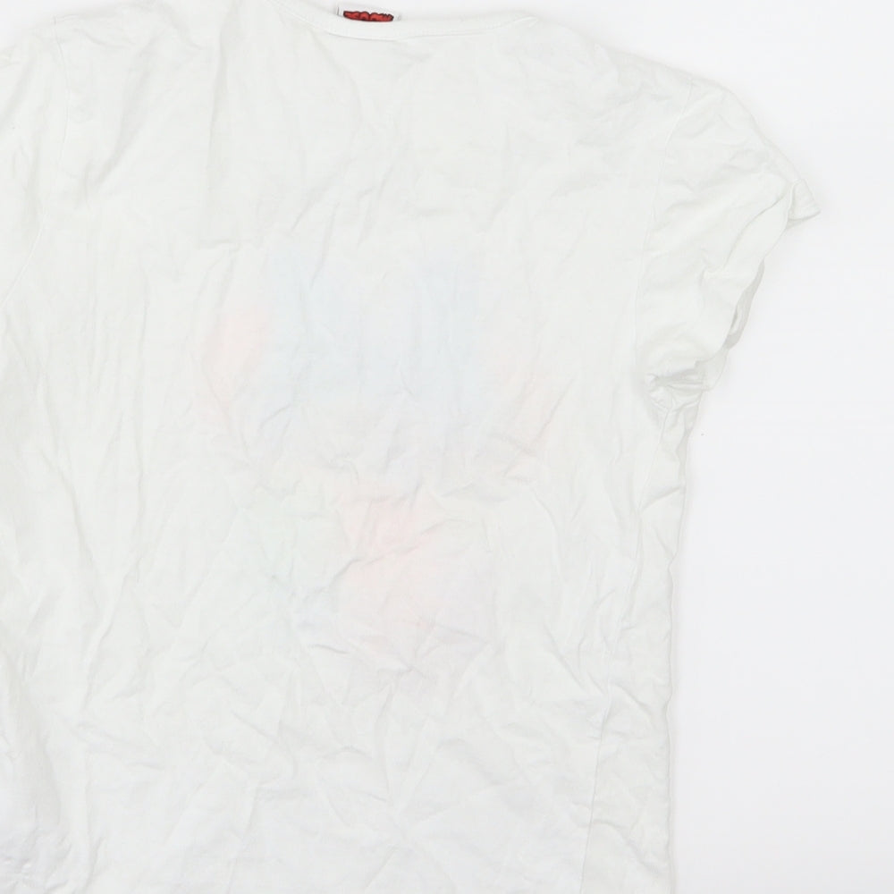 Brand and care label for Primark girls’ white jersey basic t-shirt, size 7-8, years - minnie mouse