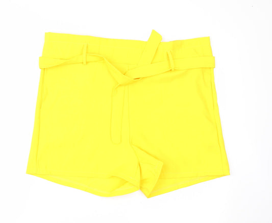 Additional front view of Preworn women’s yellow mom shorts, size XL