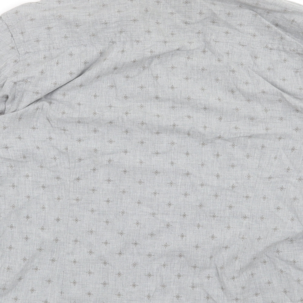 Brand and care label for Burton men’s grey geometric button-up, size S
