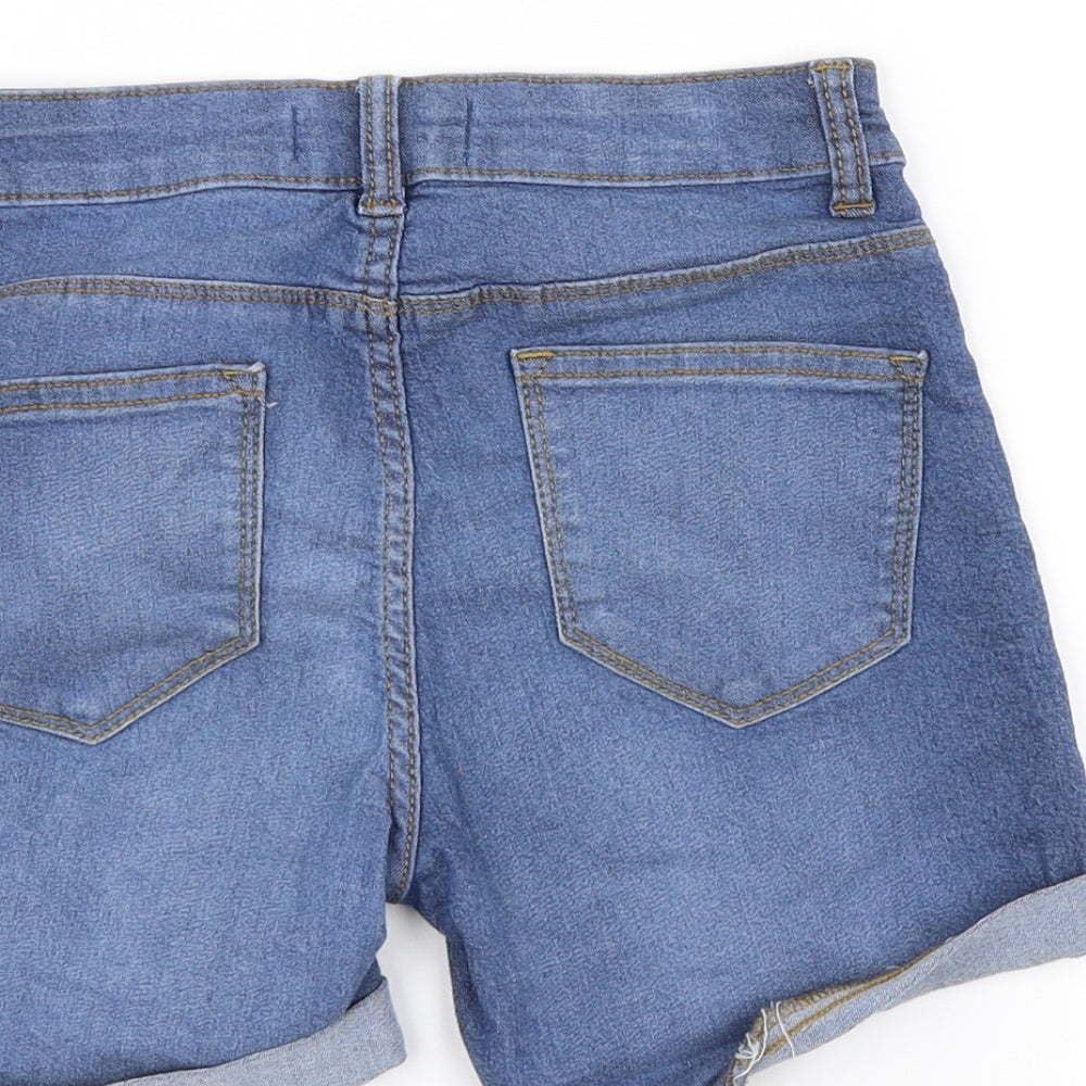 Brand and care label for DENIMCO women’s blue chino shorts, size UK 4