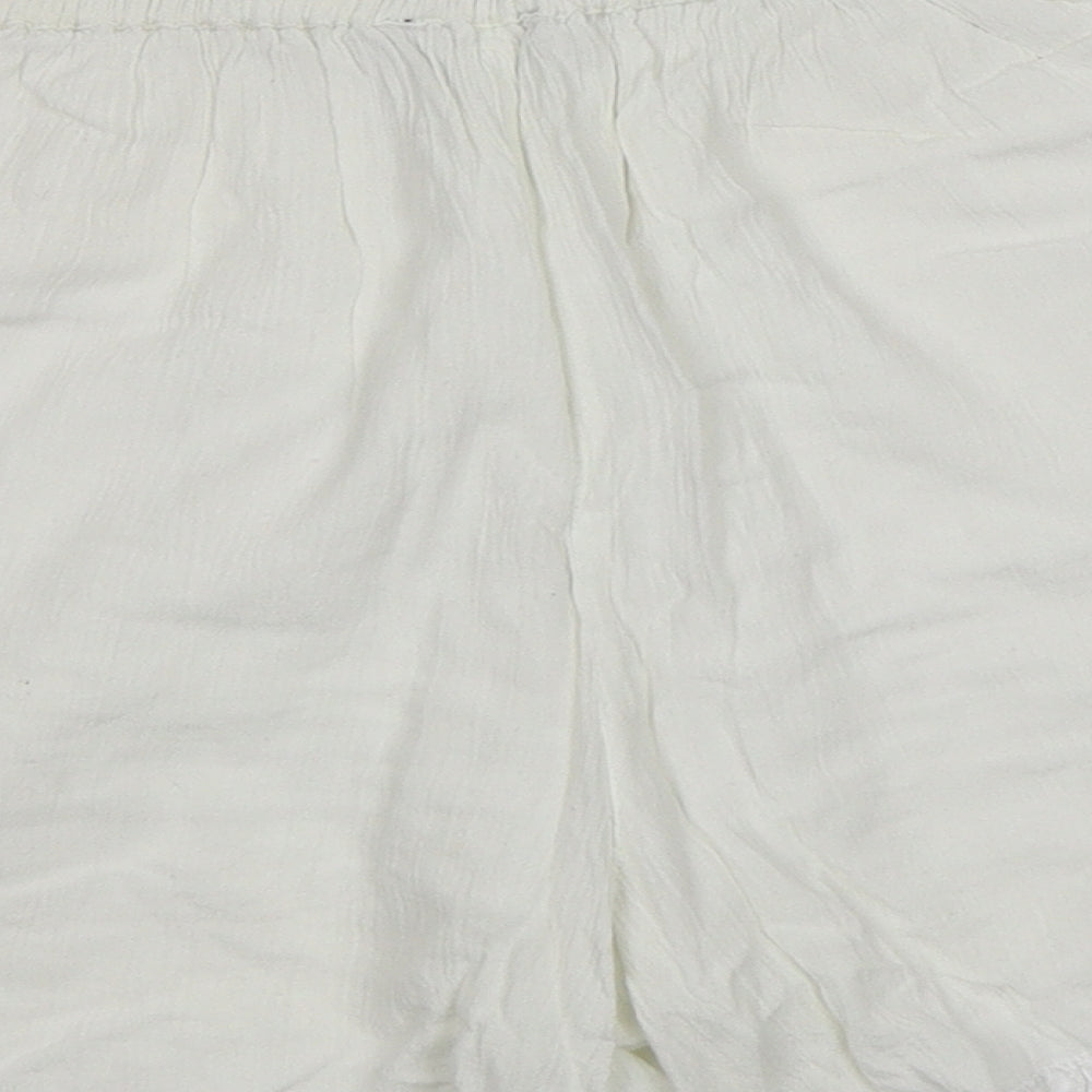 Wednesdays Girl Womens White Shorts Size XS